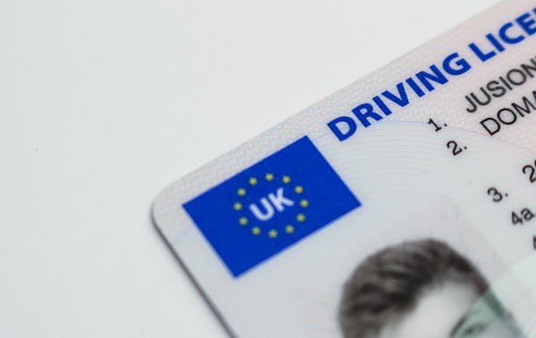 Tout savoir sur la demande de permis de conduire : délais et astuces